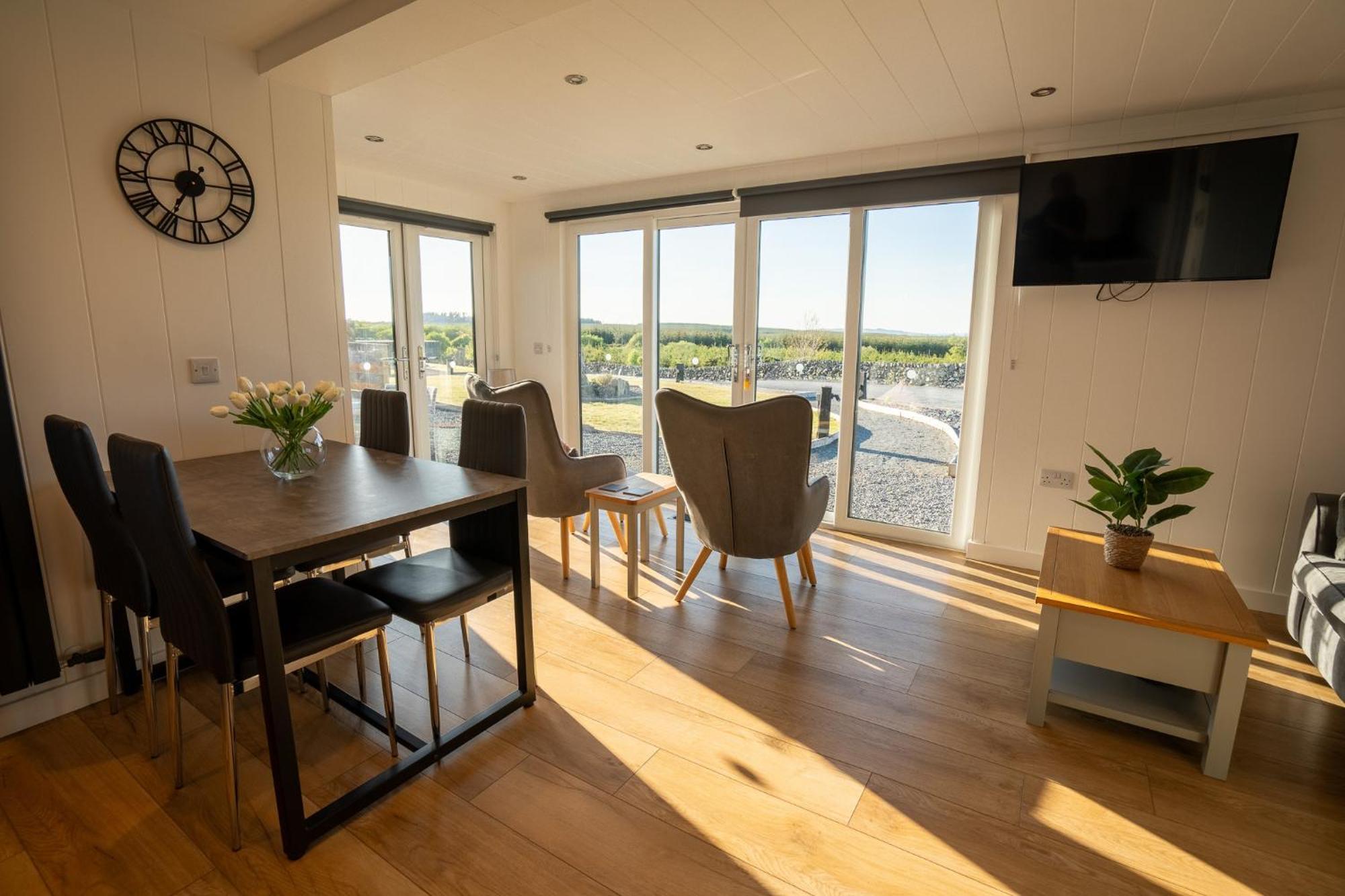 Wigtown By Wigwam Holidays 뉴튼스튜어트 객실 사진